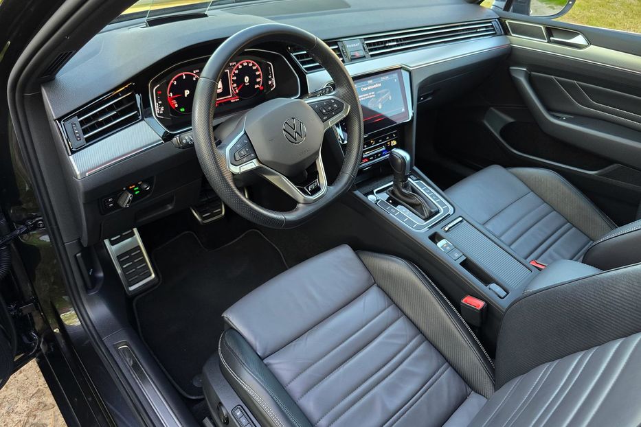 Продам Volkswagen Passat B8 R-Line 3X 2021 года в Житомире