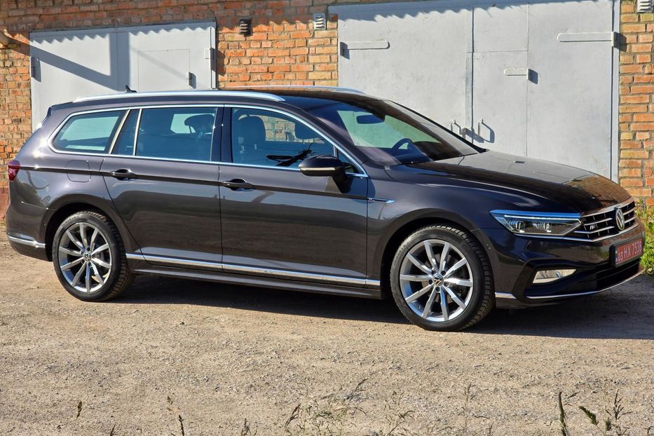 Продам Volkswagen Passat B8 R-Line 3X 2021 года в Житомире