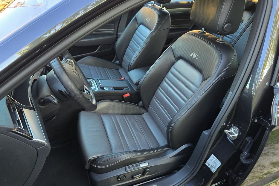 Продам Volkswagen Passat B8 R-Line 3X 2021 года в Житомире