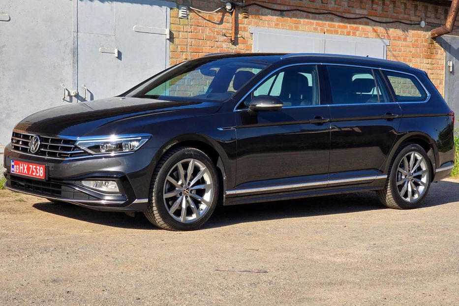 Продам Volkswagen Passat B8 R-Line 3X 2021 года в Житомире