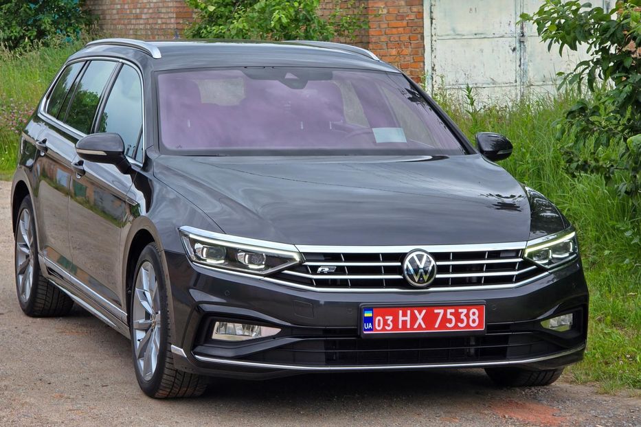 Продам Volkswagen Passat B8 R-Line 3X 2021 года в Житомире