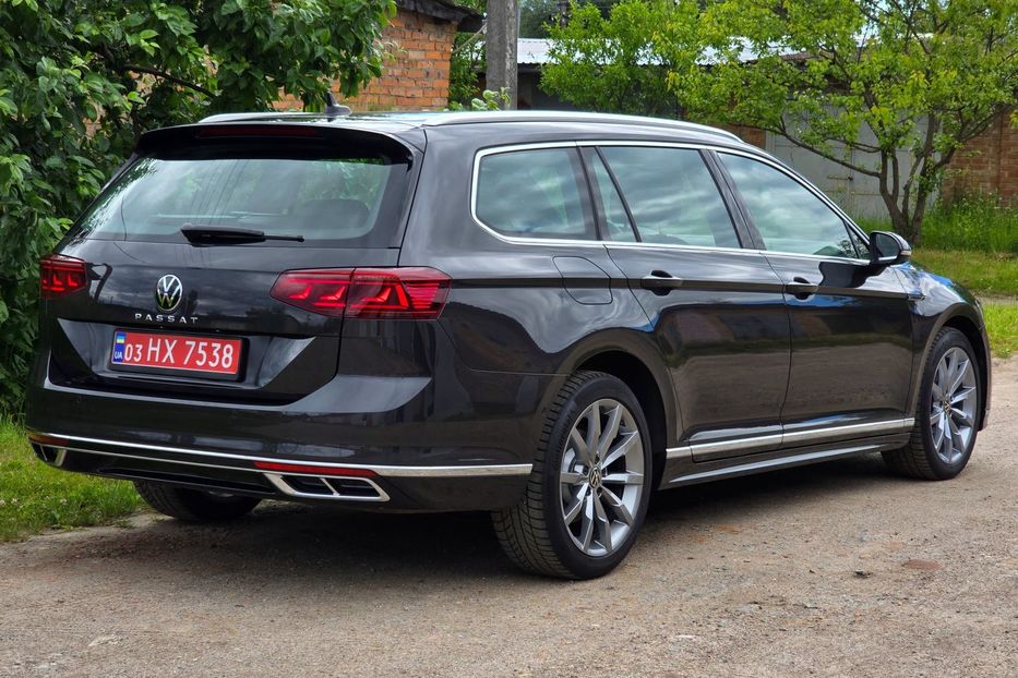 Продам Volkswagen Passat B8 R-Line 3X 2021 года в Житомире