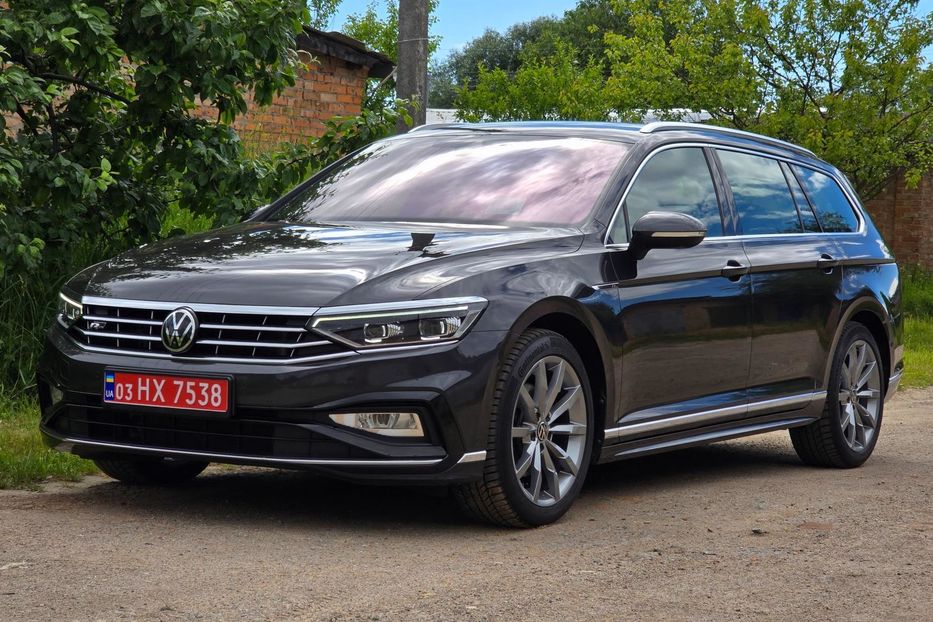Продам Volkswagen Passat B8 R-Line 3X 2021 года в Житомире