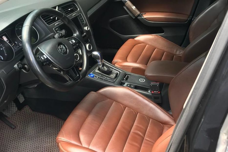 Продам Volkswagen e-Golf 24кВт 2015 года в г. Гадяч, Полтавская область