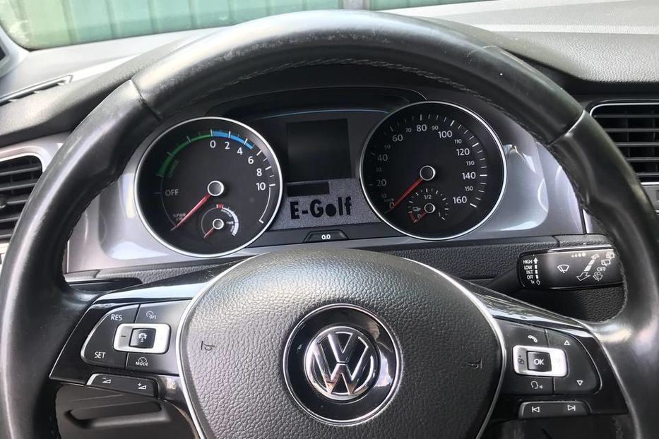 Продам Volkswagen e-Golf 24кВт 2015 года в г. Гадяч, Полтавская область