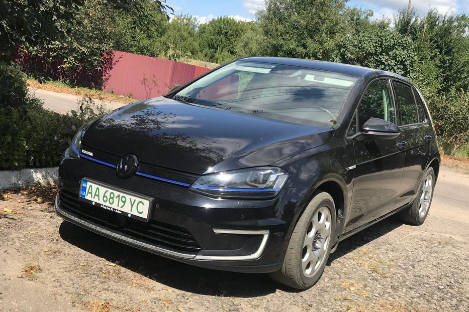 Продам Volkswagen e-Golf 24кВт 2015 года в г. Гадяч, Полтавская область