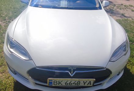 Продам Tesla Model S 2014 года в Житомире