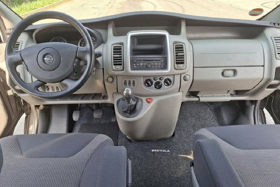 Продам Opel Vivaro пасс. 2010 года в Запорожье