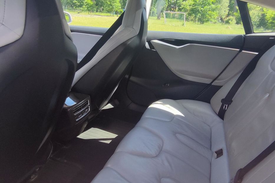 Продам Tesla Model S 2014 года в Житомире