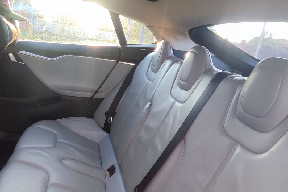 Продам Tesla Model S 2014 года в Житомире