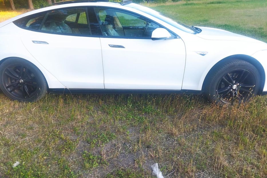 Продам Tesla Model S 2014 года в Житомире