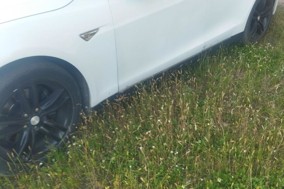 Продам Tesla Model S 2014 года в Житомире