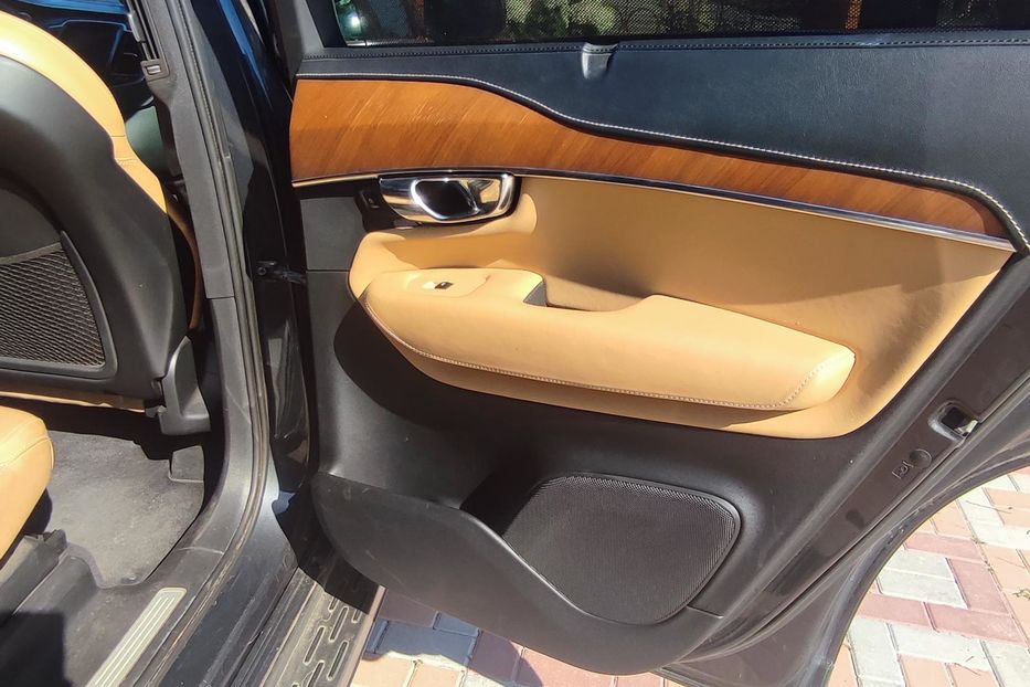 Продам Volvo XC90 2017 года в Житомире