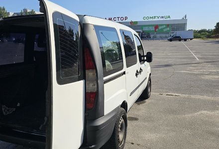 Продам Fiat Doblo пасс. 2004 года в Запорожье