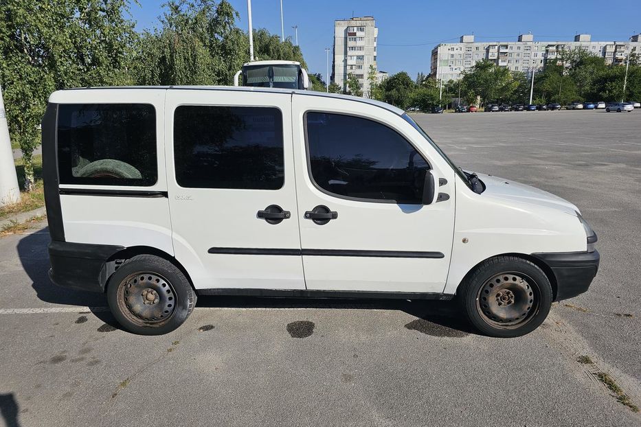 Продам Fiat Doblo пасс. 2004 года в Запорожье