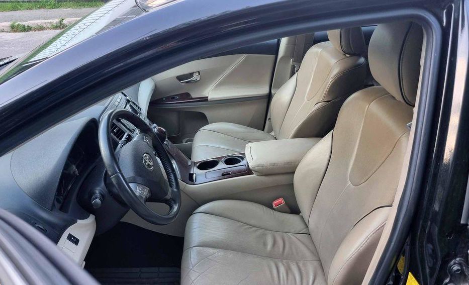 Продам Toyota Venza 2.7 AT AWD 2010 года в Киеве