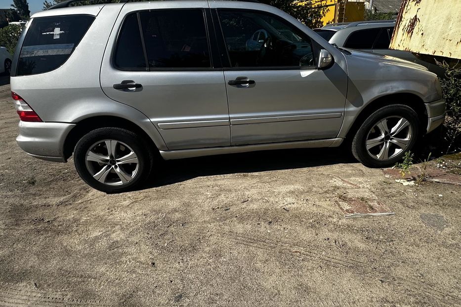 Продам Mercedes-Benz ML 270 2001 года в Киеве