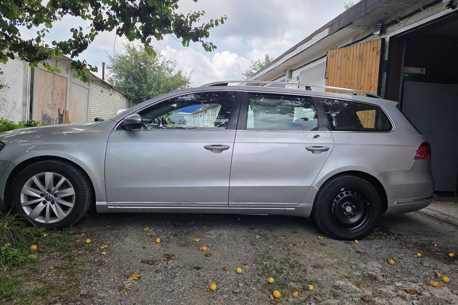 Продам Volkswagen Passat B7 2014 года в Киеве