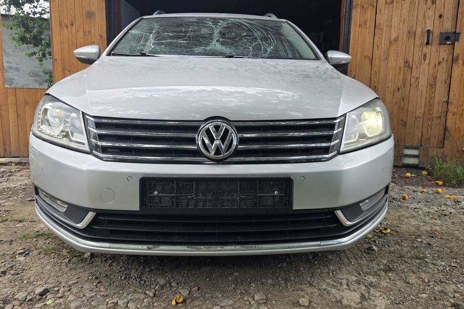 Продам Volkswagen Passat B7 2014 года в Киеве