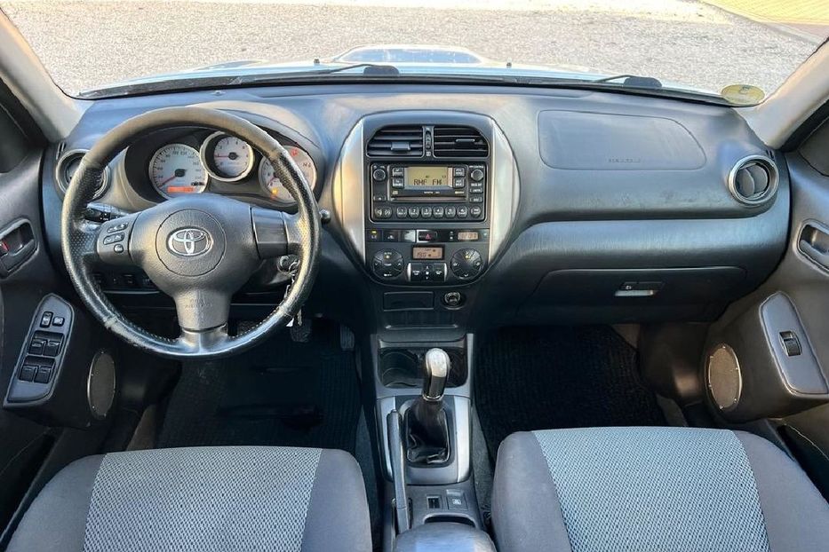 Продам Toyota Rav 4 2004 года в Запорожье