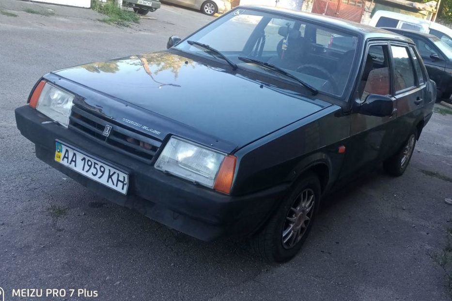 Продам ВАЗ 21099 гбо 2002 года в Киеве