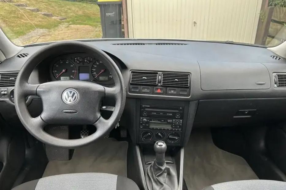 Продам Volkswagen Golf IV 2003 года в Киеве