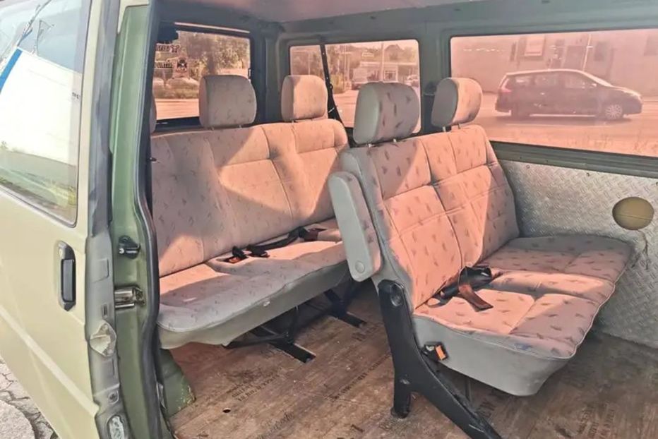 Продам Volkswagen T4 (Transporter) пасс. 2000 года в г. Павлоград, Днепропетровская область