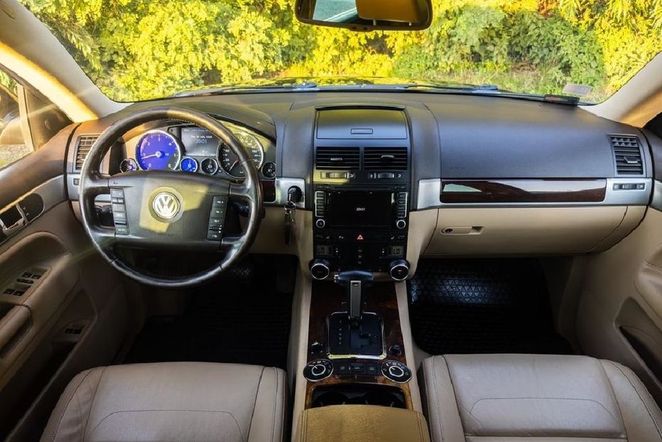 Продам Volkswagen Touareg 2007 года в Харькове