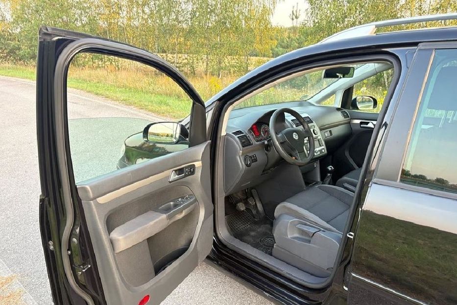 Продам Volkswagen Touran 2006 года в Херсоне