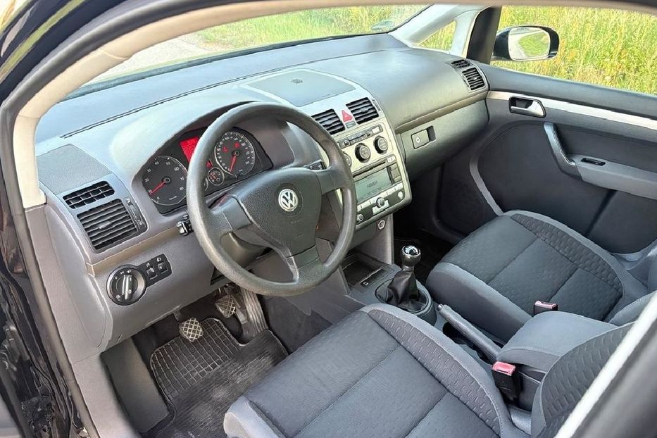 Продам Volkswagen Touran 2006 года в Херсоне