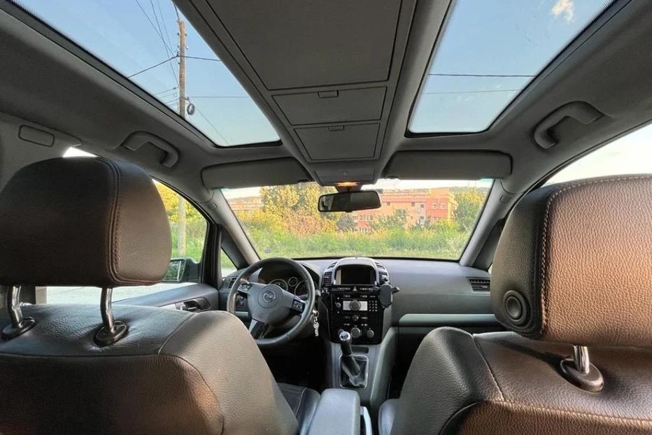 Продам Opel Zafira 2008 года в г. Павлоград, Днепропетровская область