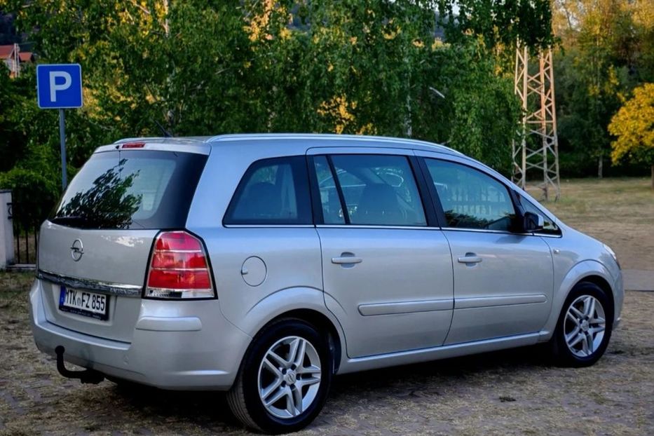 Продам Opel Zafira 2009 года в г. Павлоград, Днепропетровская область