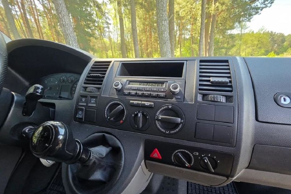 Продам Volkswagen T5 (Transporter) пасс. 2006 года в Харькове