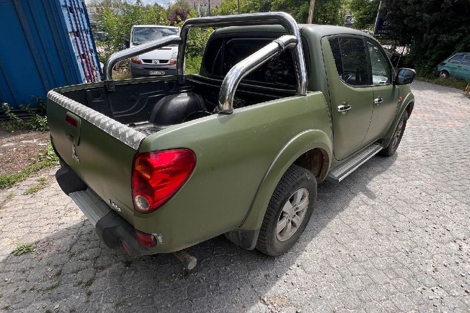 Продам Mitsubishi L 200 2006 года в г. Павлоград, Днепропетровская область