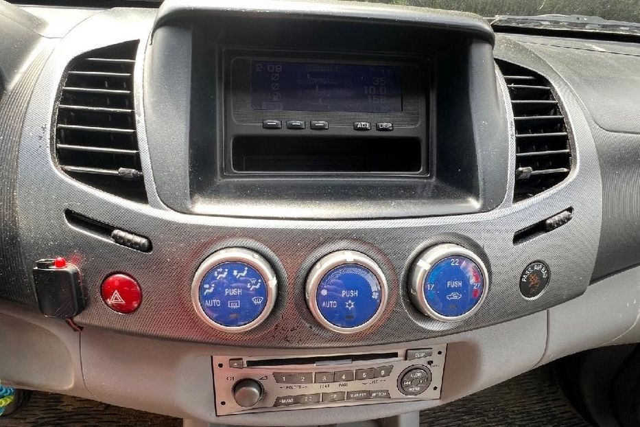 Продам Mitsubishi L 200 2006 года в г. Павлоград, Днепропетровская область
