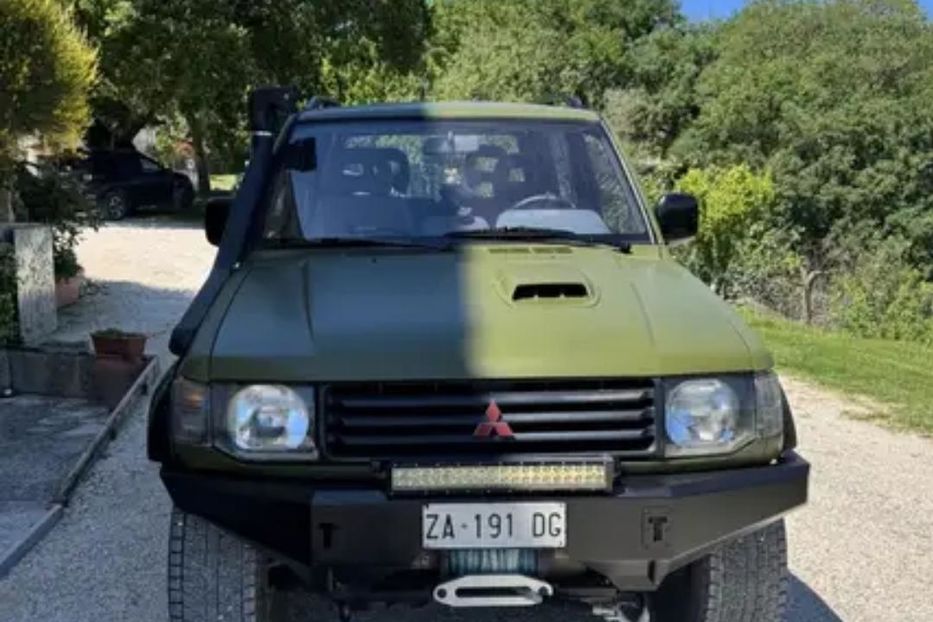 Продам Mitsubishi Pajero 2000 года в Харькове