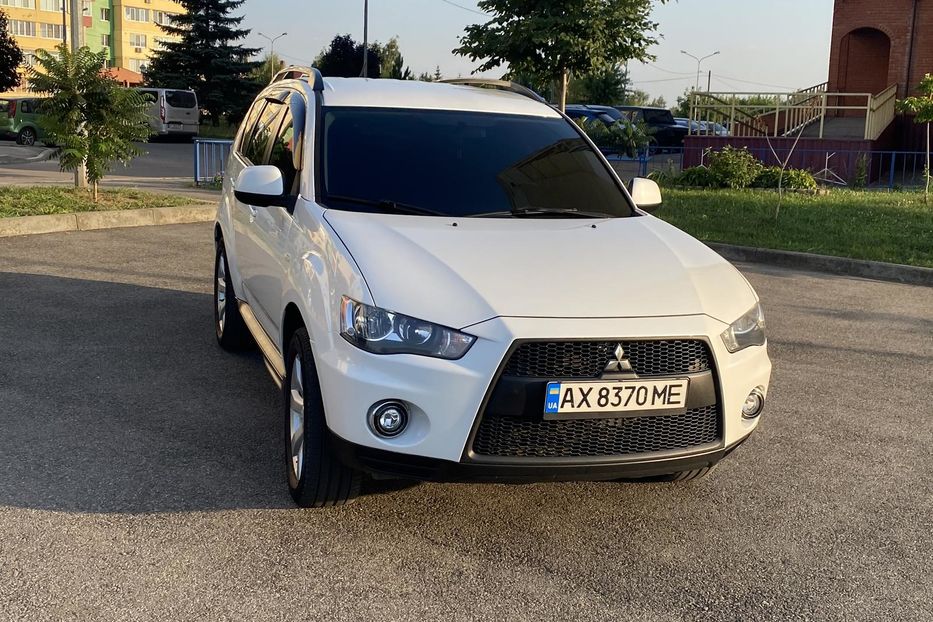 Продам Mitsubishi Outlander XL 2010 года в Харькове