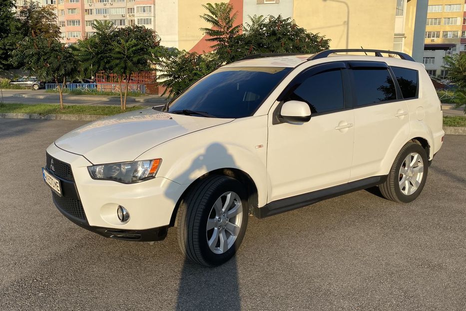 Продам Mitsubishi Outlander XL 2010 года в Харькове