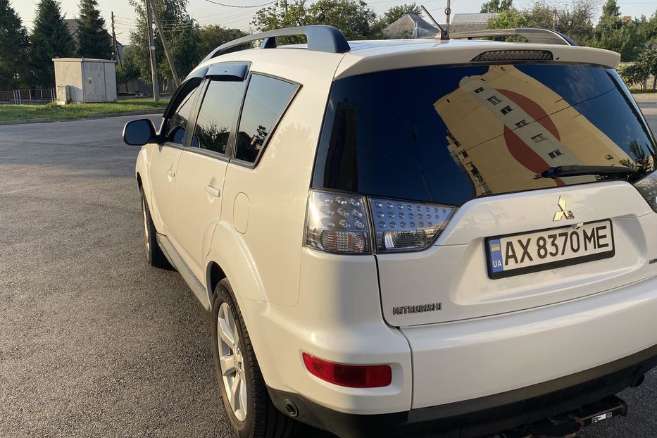 Продам Mitsubishi Outlander XL 2010 года в Харькове