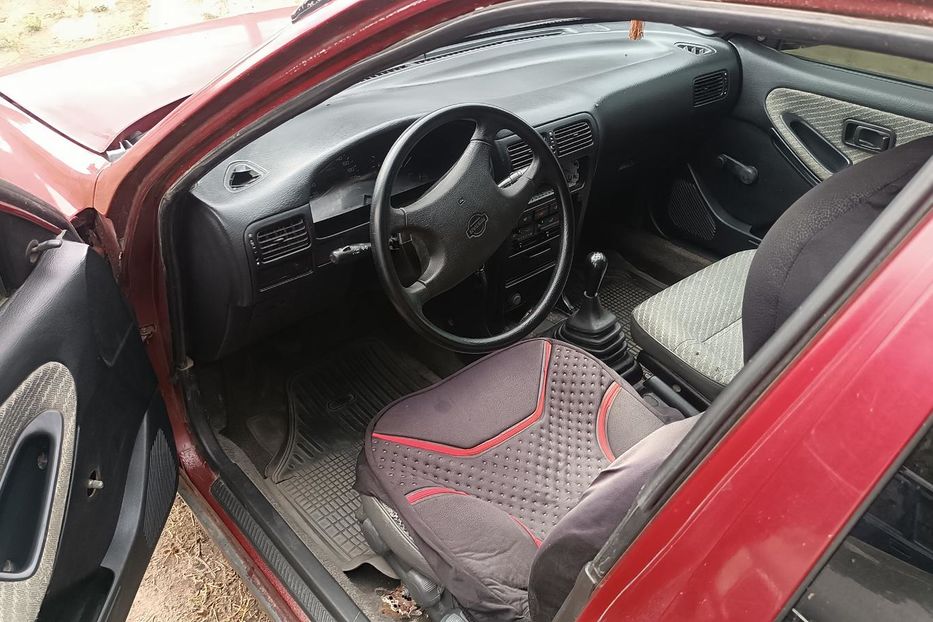 Продам Nissan Sunny 1993 года в г. Острог, Ровенская область