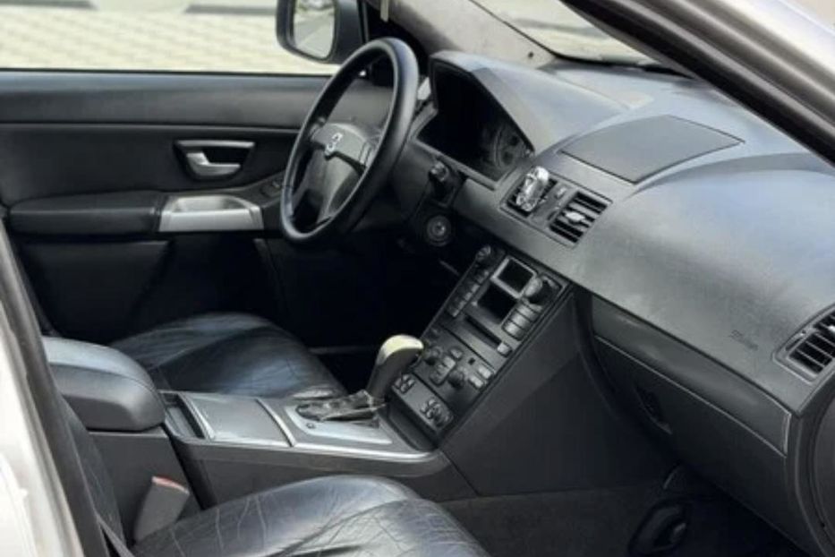Продам Volvo XC90 2005 года в г. Чугуев, Харьковская область