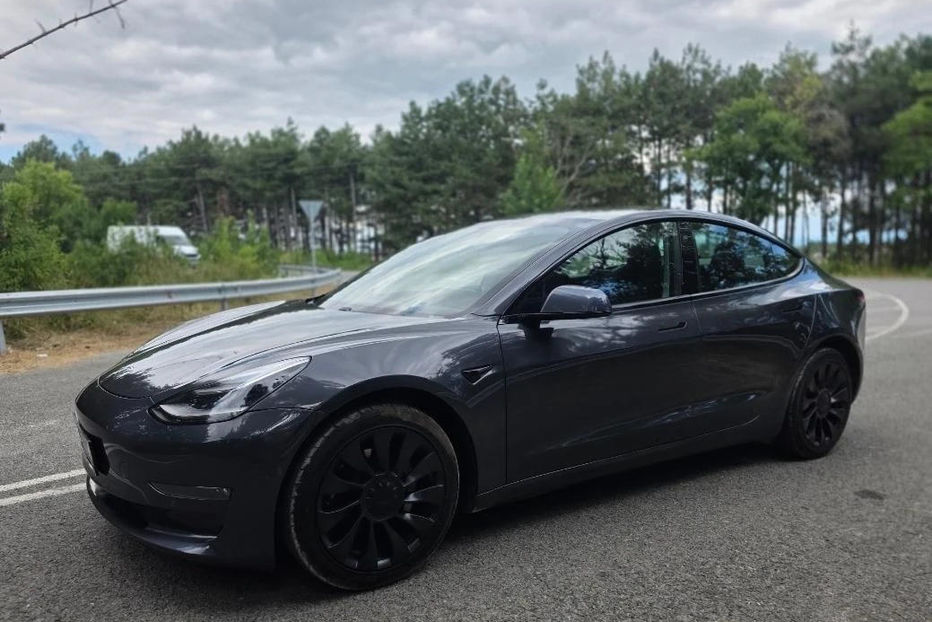 Продам Tesla Model 3 2021 года в Киеве