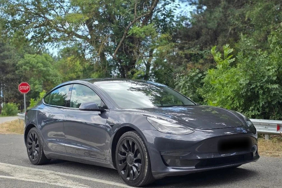 Продам Tesla Model 3 2021 года в Киеве