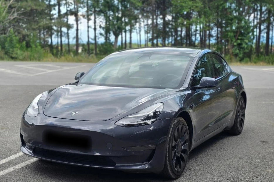Продам Tesla Model 3 2021 года в Киеве