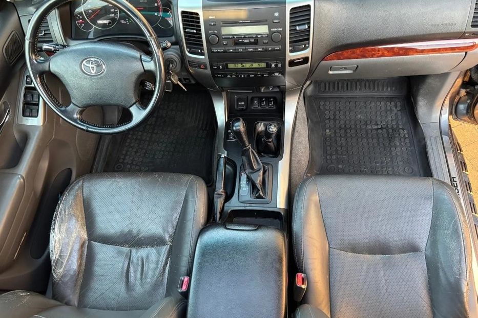 Продам Toyota Land Cruiser 100 2008 года в г. Павлоград, Днепропетровская область