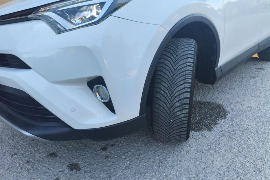 Продам Toyota Rav 4 2017 года в Одессе