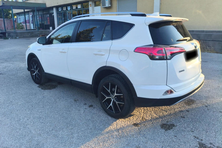 Продам Toyota Rav 4 2017 года в Одессе