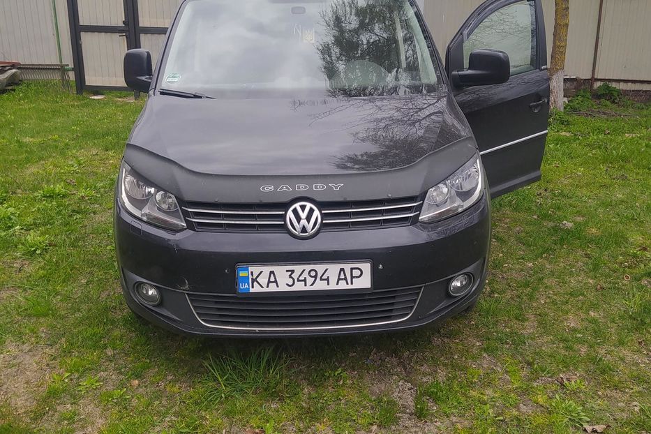 Продам Volkswagen Caddy пасс. 2014 года в Киеве