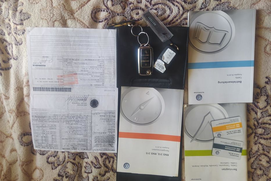 Продам Volkswagen Caddy пасс. 2014 года в Киеве