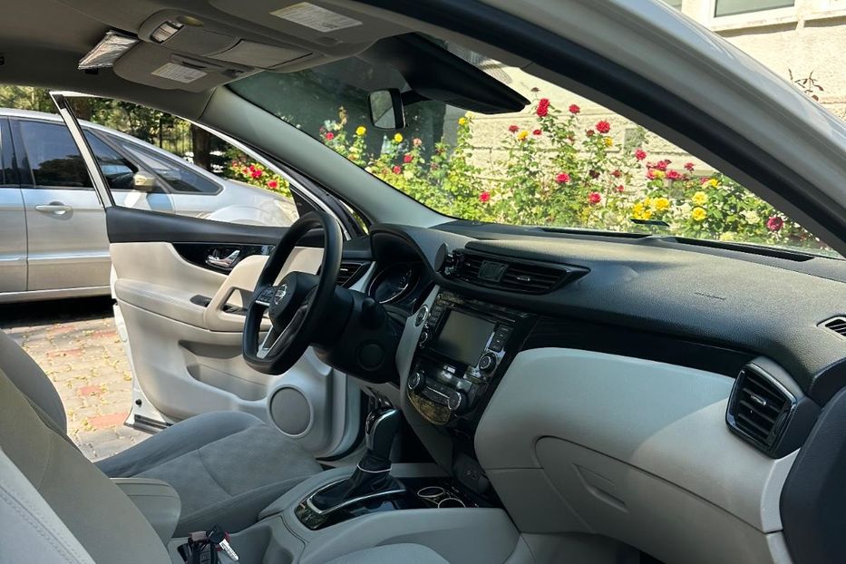 Продам Nissan Rogue SV 2019 года в Одессе